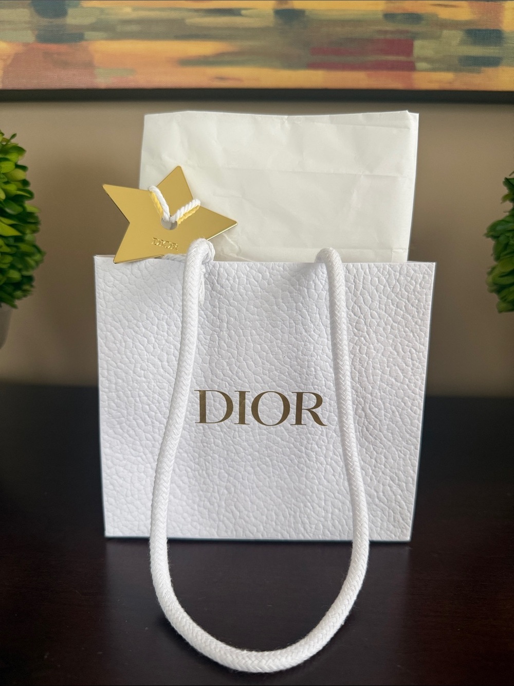 DIOR LUXURY WHITE WITH GOLD-TONE LOGO SHOPING PAPER BAG & BRANDED TISSUE 🌟NEW🌟